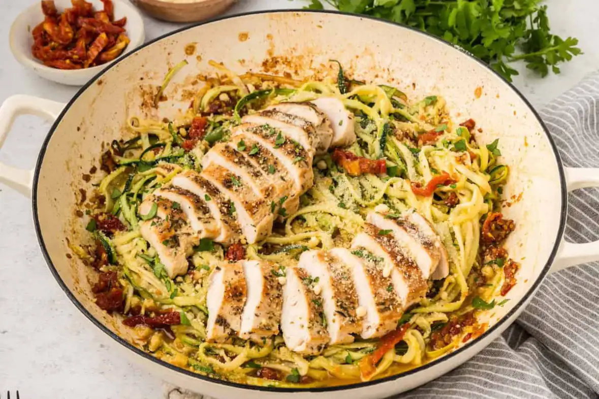 Chicken with zucchini pasta